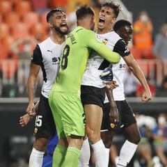 El Valencia reduce drásticamente su proyección de goles encajados