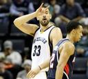 Los Grizzlies se estrenan gracias a un Marc Gasol gigante