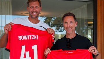 Steve Nash y Dirk Nowitzki con el Real Mallorca en la Ciudad Deportiva.