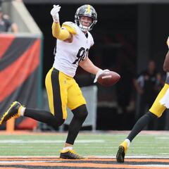 Mike Tomlin reconoce que hay optimismo sobre T.J. Watt en los Steelers