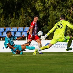 Perovic marca el ritmo en el primer triunfo veraniego del Almería