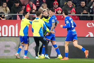 Luis Vázquez se presenta en sociedad