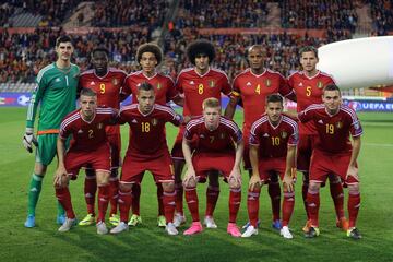 El apodo se deriva del hecho de que desde el principio y hasta hace poco, los colores primarios del equipo eran todos rojos