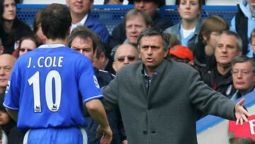 Joe Cole y Mourinho en 2005.