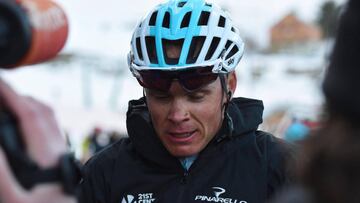 Christopher Froome, al término de una etapa de la Tirreno-Adriatico 2018.