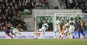 Piqué marca el 0-1.