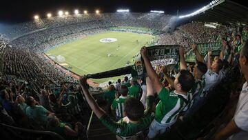 El Benito Villamarín, repleto.