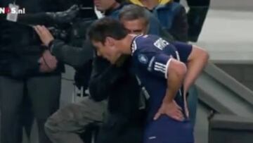 Ramos y Xabi ya forzaron amarilla en un partido contra el Ajax