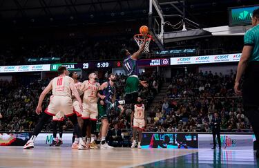 El ‘Huracán’ Carter desarbola al Rytas Vilnius