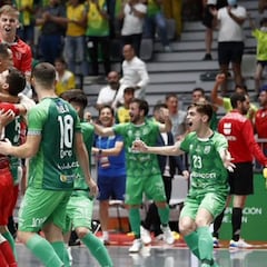 El Antequera continúa su cuento de hadas: a la final