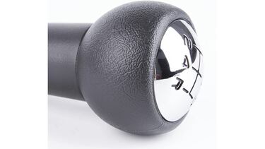 Este recambio universal para la palanca de cambios de coches Peugeot y Citroën es “idéntico al original”