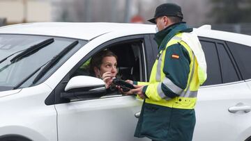 ¿Se dará positivo con una cerveza o una copa de vino con la nueva tasa de alcoholemia? Esto es lo que dice la DGT