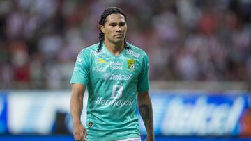 Gullit Peña durante su etapa con el Club León de México.