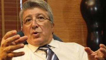 <strong>ENRIQUE CEREZO.</strong>