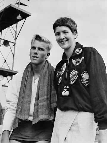 La natación fue la disciplina que más medallas dio a Australia, un total de 14 (8 de ellas de oro), por delante de Estados Unidos. El nadador australiano Murray Rose (a la izquierda de la foto) fue el gran triunfador con tres medallas de oro. En las pruebas femeninas destacó la también nadadora australiana Dawn Fraser (a la derecha de la imagen), con dos medallas de oro. 