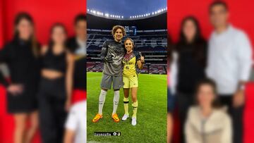 Paola Longoria presume la cascarita que se echó con América