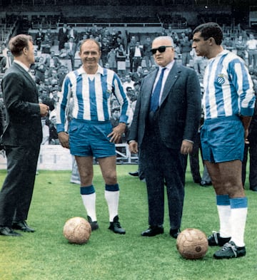 Di Stéfano, presentado en Sarrià.