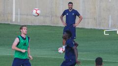 Los jugadores del C&aacute;diz durante una sesi&oacute;n de entrenamiento.