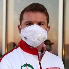 'Canelo' Álvarez y Smith, sin problemas con la báscula