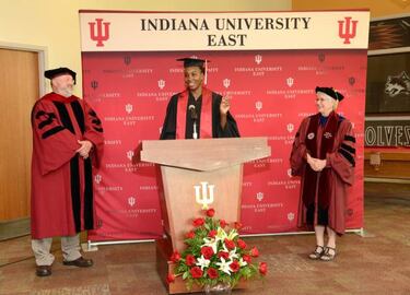 Stephens, reina del US Open, se gradúa en Comunicación