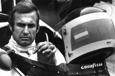 Carlos Alberto Reutemann, expiloto de Fórmula 1, falleció el 7 de julio de cáncer a los 79 años de edad. Conocido en la F1 como 'Lole', participó en 146 grandes premios entre 1972 y 1982 con Brabham, Ferrari y Williams, con 12 victorias y 48 podios. En 1981 terminó segundo en el Mundial, a un solo punto de Nelson Piquet. Es el piloto argentino más reconocido después de Juan Manuel Fangio. Una vez dejó las carreras, Reutemann se dedicó a la política: fue dos veces gobernador de Santa Fe y actualmente seguía siendo senador nacional.