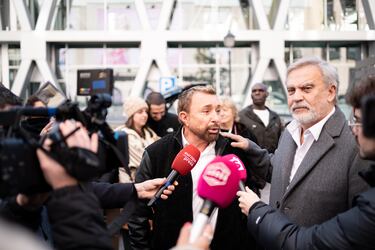 El presentador de televisión José Manuel Parada y el actor y cantante Enrique del Pozo.