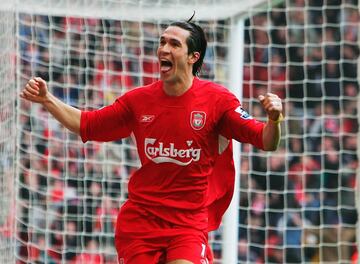 El espa?ol era insustituible para Rafa Ben赤tez en el Liverpool. Un gol suyo en semifinales de la Champions elimin車 al Chelsea. Recibi車 un punto en la edici車n ganada por Ronaldinho.