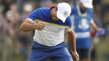 Golf - 2018 Ryder Cup at Le Golf National - Guyancourt, France - September 30, 2018 - Team Europe's Francesco Molinari during the Singles REUTERS/Paul Childs