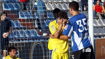 15/06/08 PARTIDO SEGUNDA DIVISION HERCULES - CADIZ DESCENSO DEL CADIZ A SEGUNDA B TRISTEZA ABRAHAM PAZ
PUBLICADA 24/06/08 NA MA35 1COL
PUBLICADA 05/07/08 NA MA17 2COL