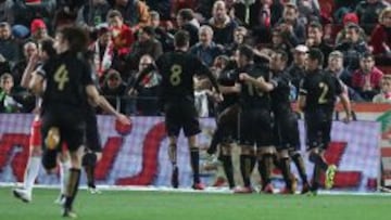 Segunda campanada de un Racing crecido y heroico