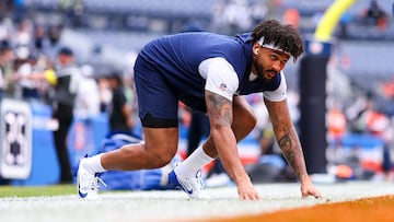 DENVER, COLORADO - OCTOBER 26: Marshawn Kneeland #94 of the Dallas Cowboys warms up prior to the game against the Denver Broncos at Empower Field at Mile High on October 26, 2025 in Denver, Colorado. (Photo by Brooke Sutton/Getty Images)