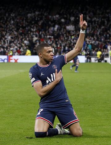 0-1. Kylian Mbappé celebra el primer gol.