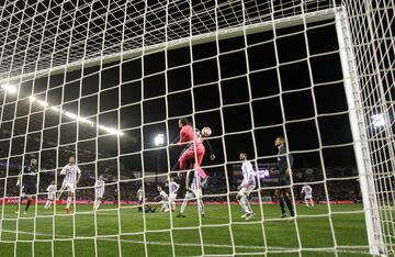 1-1. Raphael Varane marc¨® el primer gol.