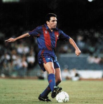 Jug¨® en el Barcelona desde 1988 a 1995