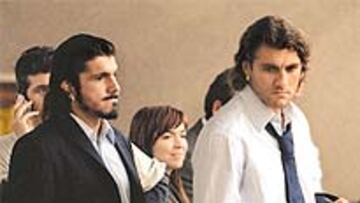 <b>INSULTOS A SU LLEGADA. </b>Los internacionales italianos que la noche del pasado martes aterrizaron en Roma y Milán tuvieron que aguantar los insultos y críticas de la afición.