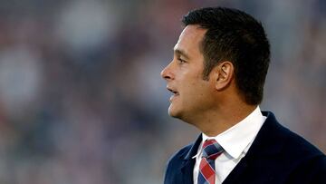 Mike Petke, DT de Real Salt Lake, suspendido por críticas al VAR