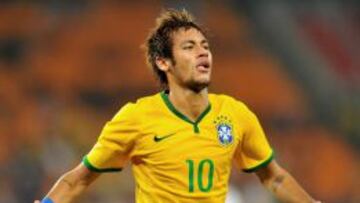 Pelé: "Neymar puede aguantar la presión del Mundial"