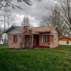Portugal se hace eco del famoso pueblo abandonado de Asturias: “Fue uno de los lugares de veraneo más populares en los 60…”