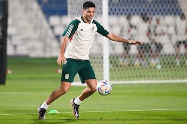 Raúl Jiménez ingresó en el duelo contra Polonia