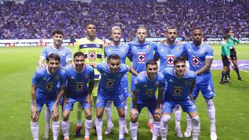 Cruz Azul team group during the 12th round match between Puebla and Cruz Azul as part of the Liga BBVA MX, Torneo Apertura 2024 at Cuauhtemoc Stadium on October 18, 2024 in Puebla, Mexico.