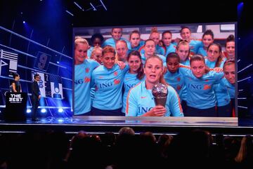 Martens, jugadora del FC Barcelona, se lleva el The Best femenino