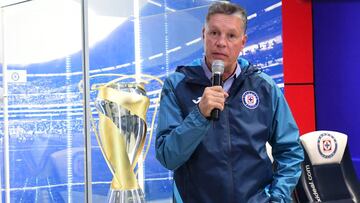 Los expertos se sorprenden del caso Ricardo Peláez en Cruz Azul