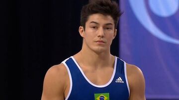 El gimnasta de 22 años se vio envuelto en un video donde mantuvo conversación con una de sus compañeras, dentro de una villa olímpica en Río 2016.