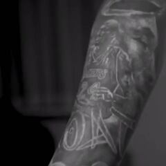 Kyrgios se tatúa a Kobe Bryant y LeBron: "Conmigo para siempre"