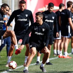 Vaclik y André Silva apuntan al derbi ante el Betis