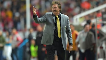 La Volpe ha sido reconocida por su capacidad estratégica a lo largo de los años. ‘El Bigotón’ también tiene experiencia con equipos que viven aprietos por la permanencia como Atlas y Jaguares de Chiapas. 