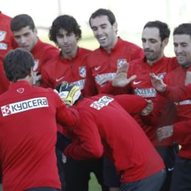 Reválida rojiblanca para Adrián