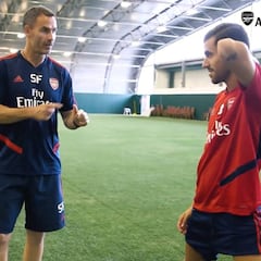 Primer entrenamiento de Ceballos con instrucciones en inglés y su cara lo dice todo...