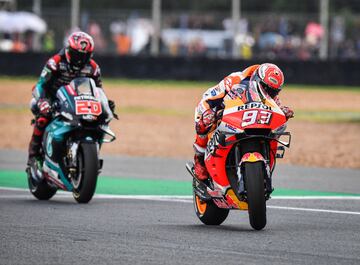 El del Repsol Honda ganó a Quartararo en la última vuelta de Buriram en un gran duelo. 