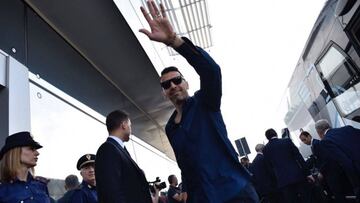 La Juventus ya está en Cardiff, Buffon el más ovacionado